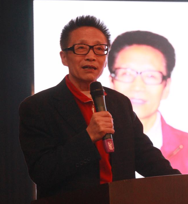 博士生导师、诗人：张国祚